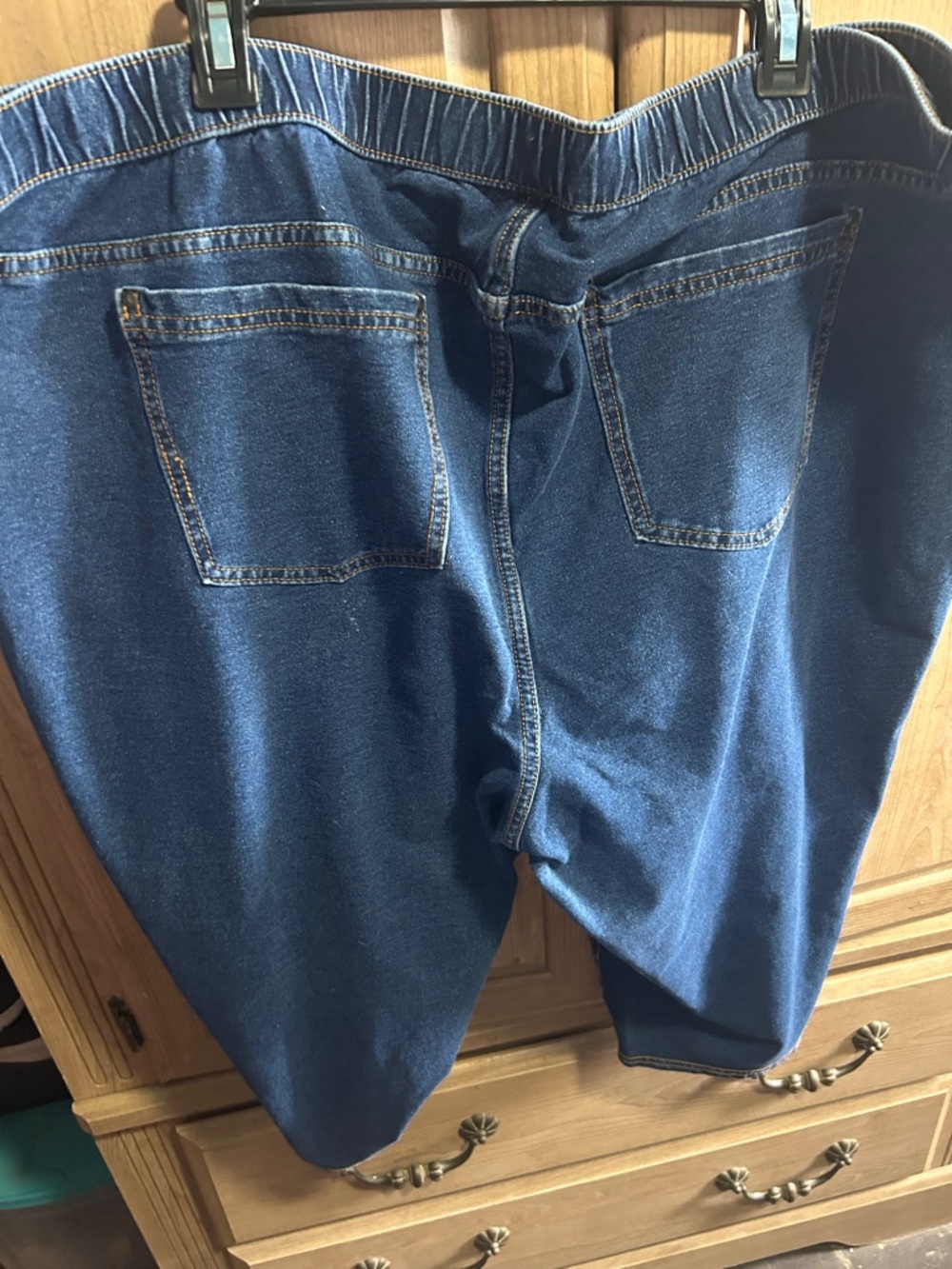 Capris - Picture 2 of 4